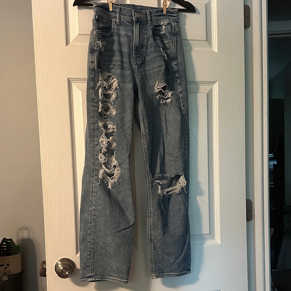American Eagle Outfitters Blue Distressed Boyfriend Jeans